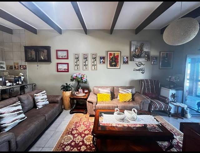 4 BEDROOM TOWNHOUSE FOR SALE IN DANA BAY